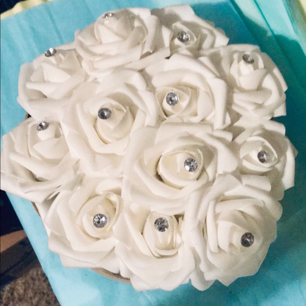 🌸Beautiful White Rose arrangement centerpiece 🌸